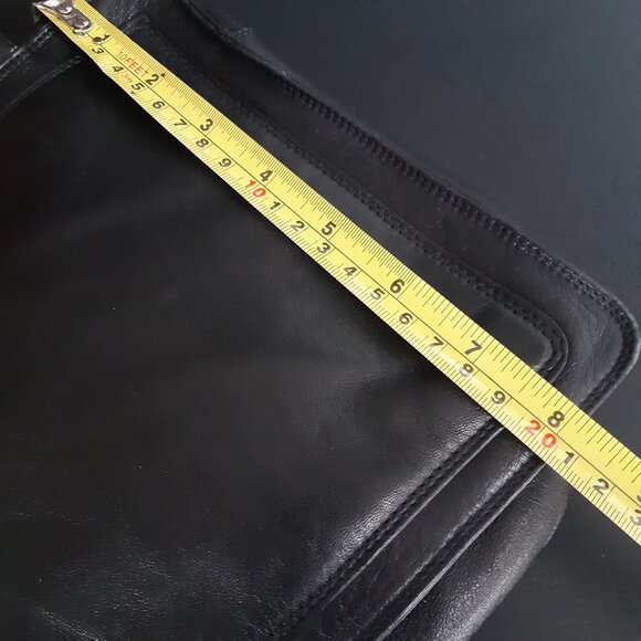 Tula Black Leather Shoulder Bag Purse 8 x 11.5 x 3 inches - Picture 13 of 16